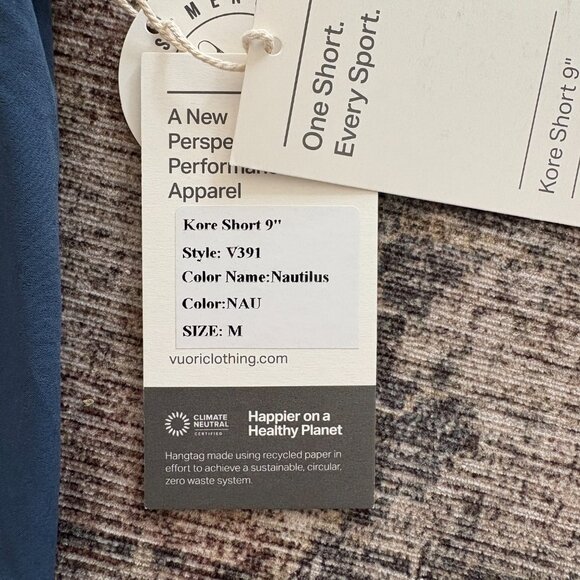 Vuori Kore Short 9" Nautilus Size Medium (Brand New w/ Tags) - Picture 6 of 6